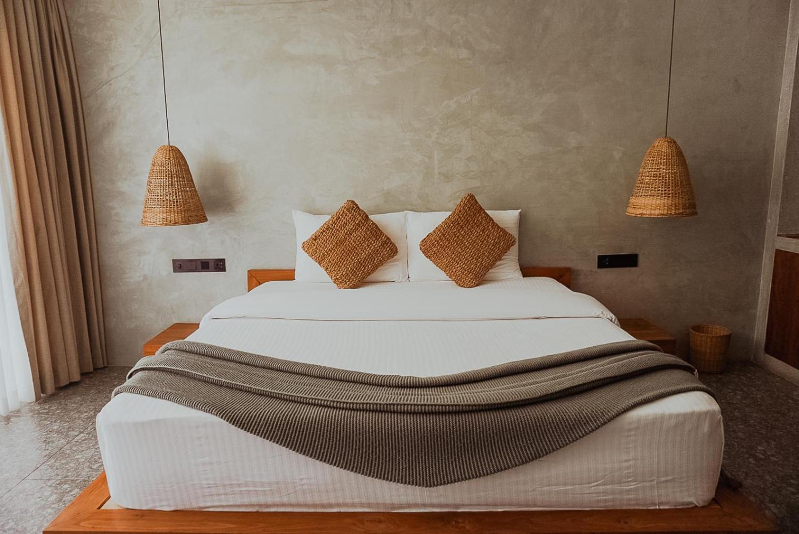 The Salty Pelican Yoga & Surf Retreat Диквелла Номер фото