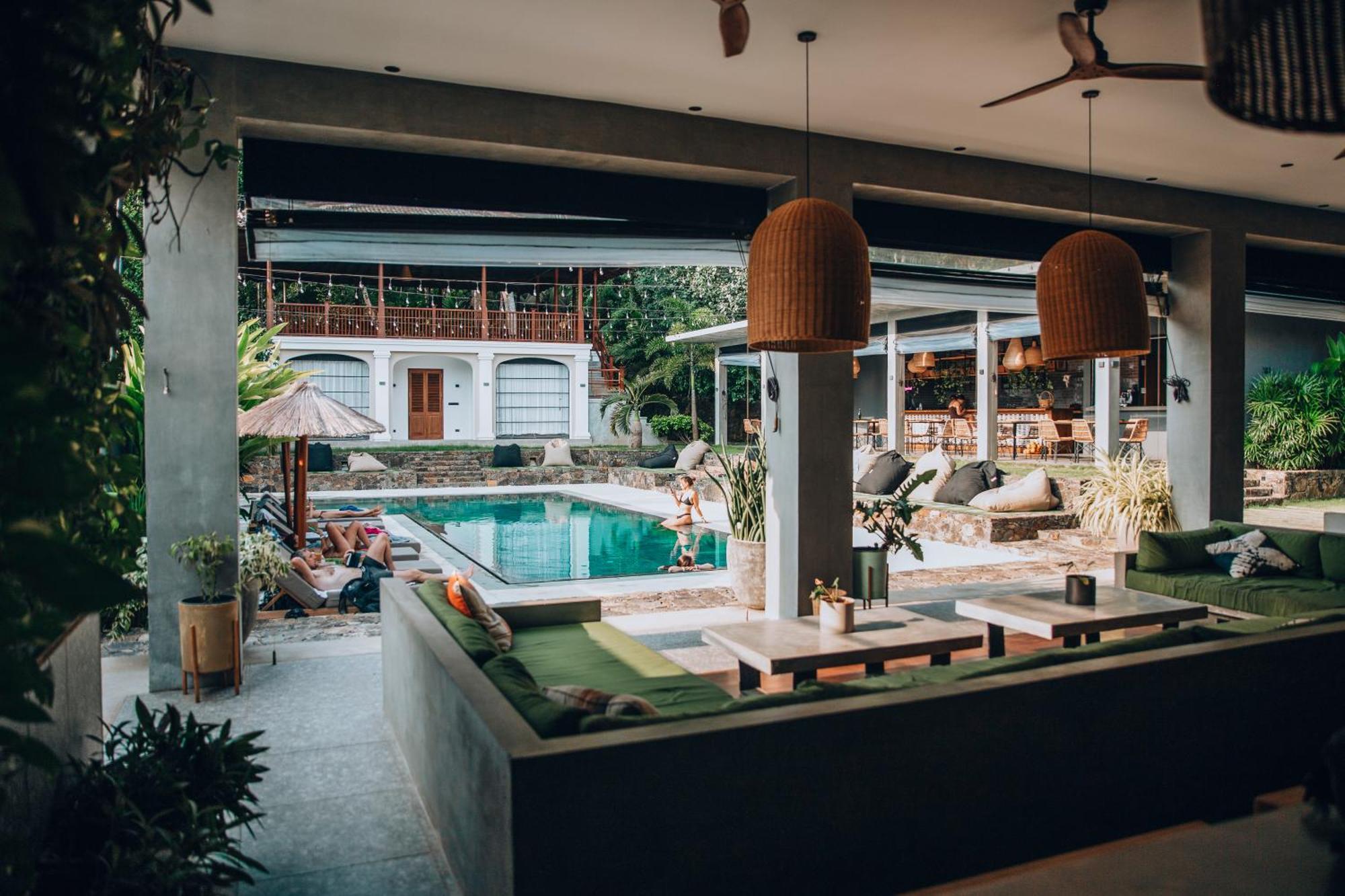 The Salty Pelican Yoga & Surf Retreat Диквелла Экстерьер фото